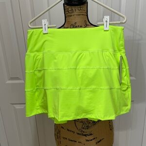 NEW Husnainna Neon Green High Waisted Pleated Tennis Skirt Sz 10